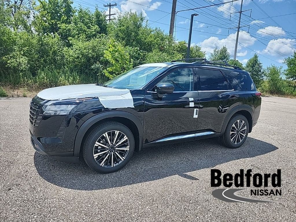 2026 Nissan Pathfinder Platinum — photo 1 of 19