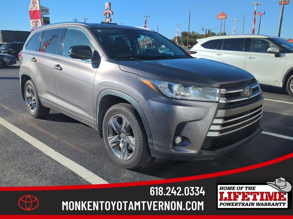 2019 Toyota Highlander Limited Platinum — photo 1 of 5