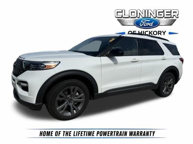 2023 Ford Explorer XLT — photo 1 of 26