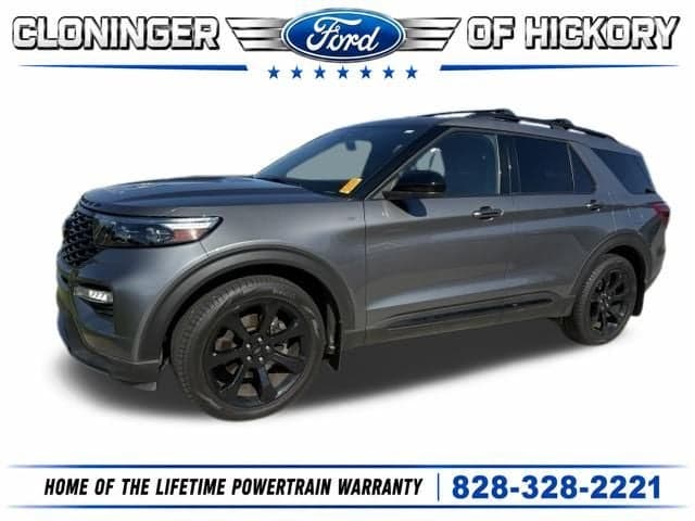 2024 Ford Explorer ST-Line — photo 1 of 5