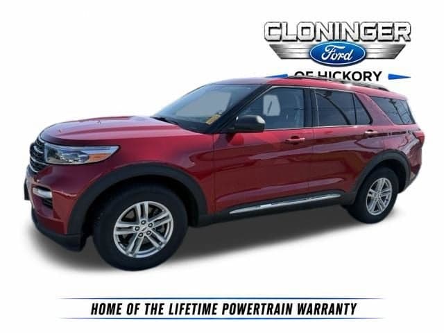 2023 Ford Explorer XLT — photo 1 of 5
