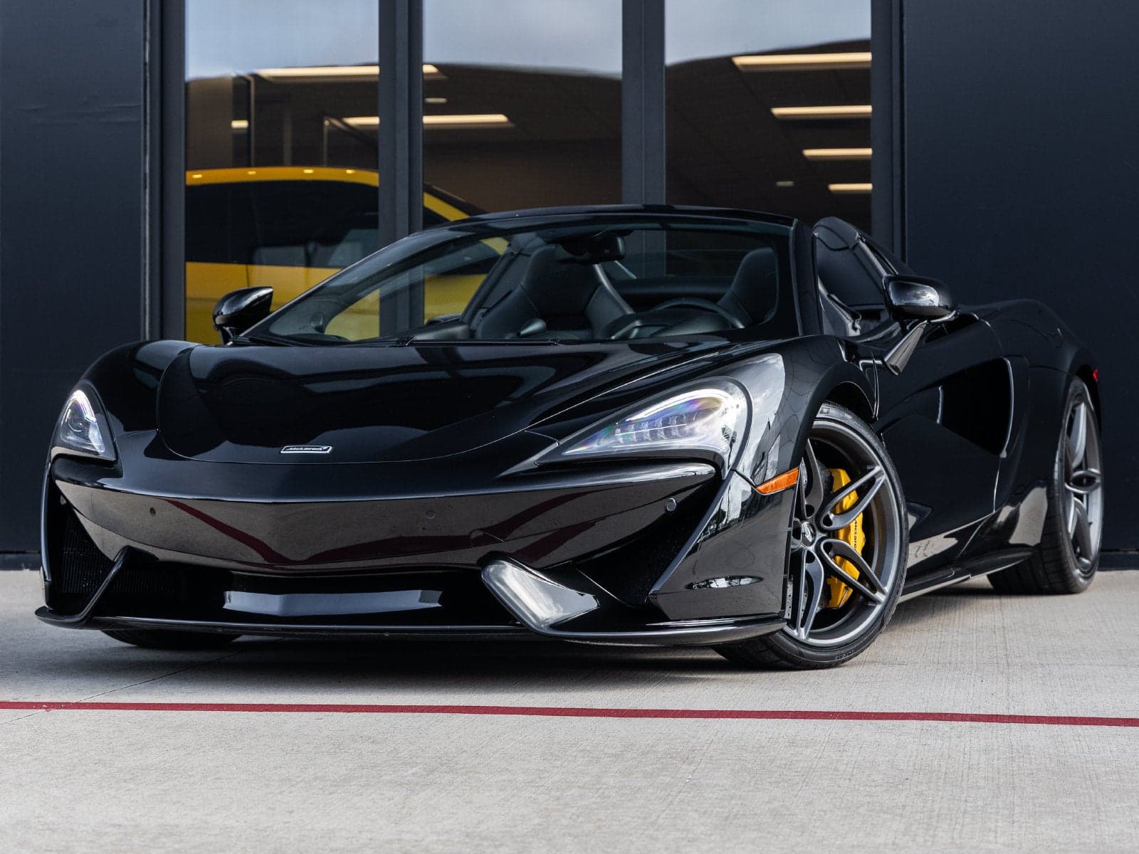 2020 McLaren 570S Base — photo 1 of 5
