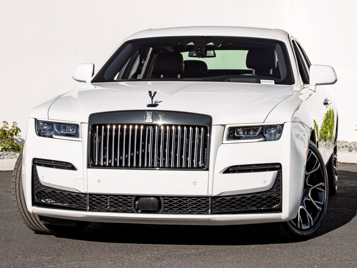 2023 Rolls-Royce Ghost Base — photo 1 of 37
