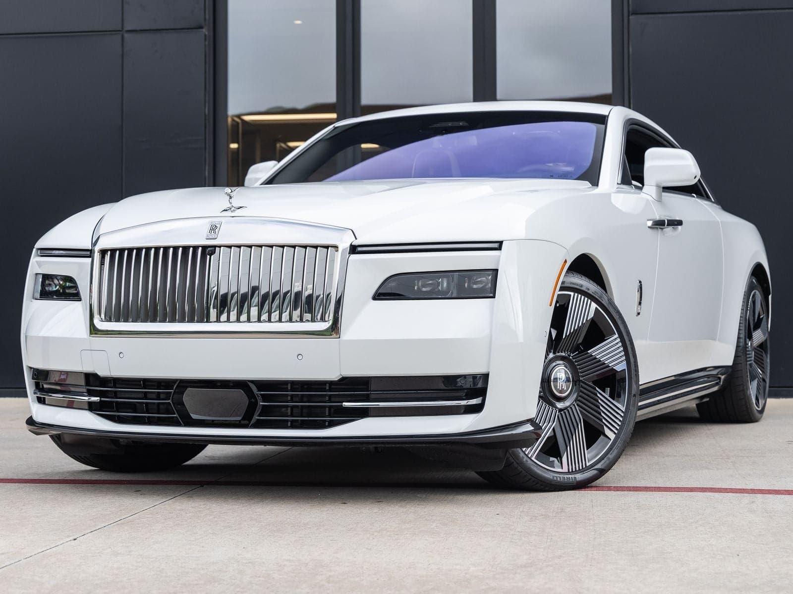 2024 Rolls-Royce Spectre Base — photo 1 of 49