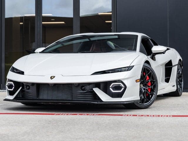 2026 Lamborghini Temerario Base — photo 1 of 5