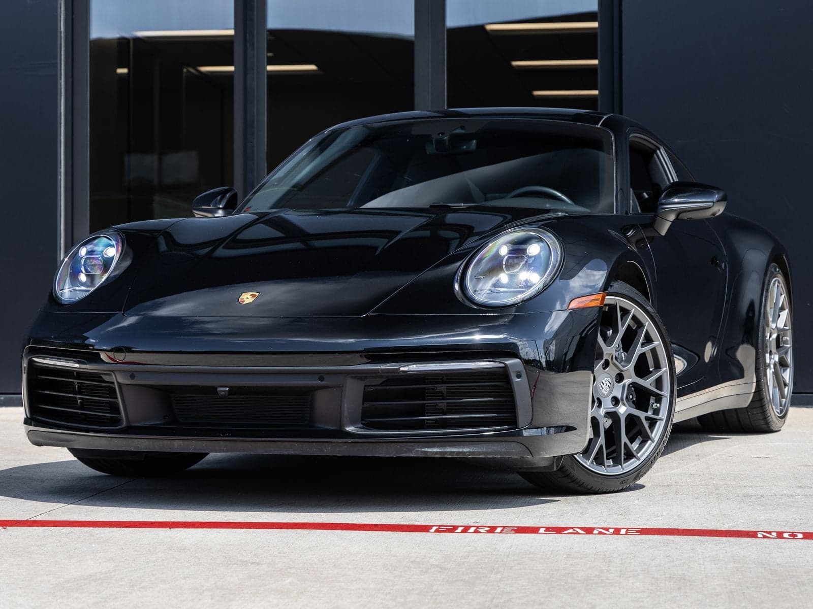 2021 Porsche 911 Carrera — photo 1 of 49