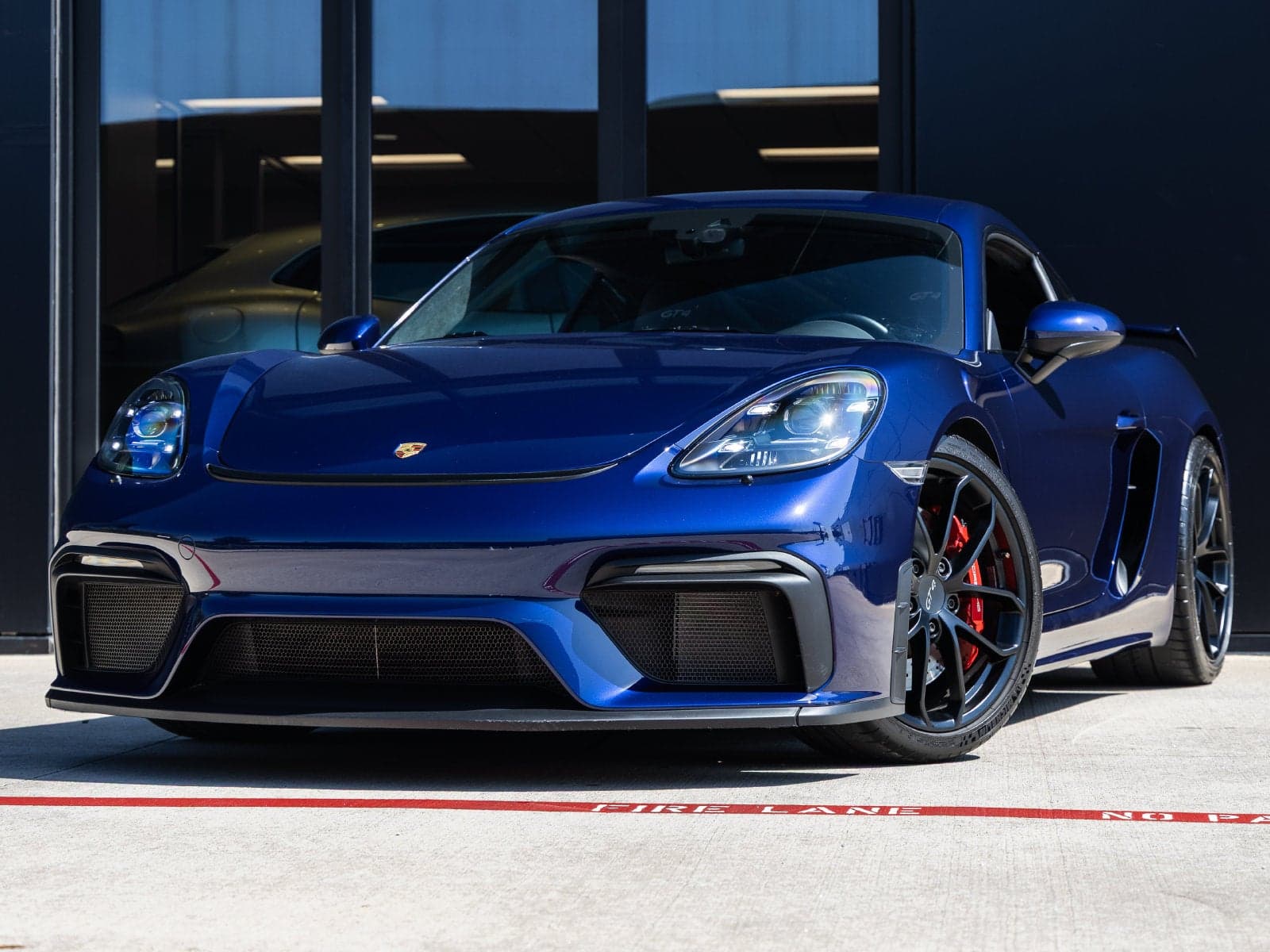 2020 Porsche 718 Cayman GT4 — photo 1 of 50