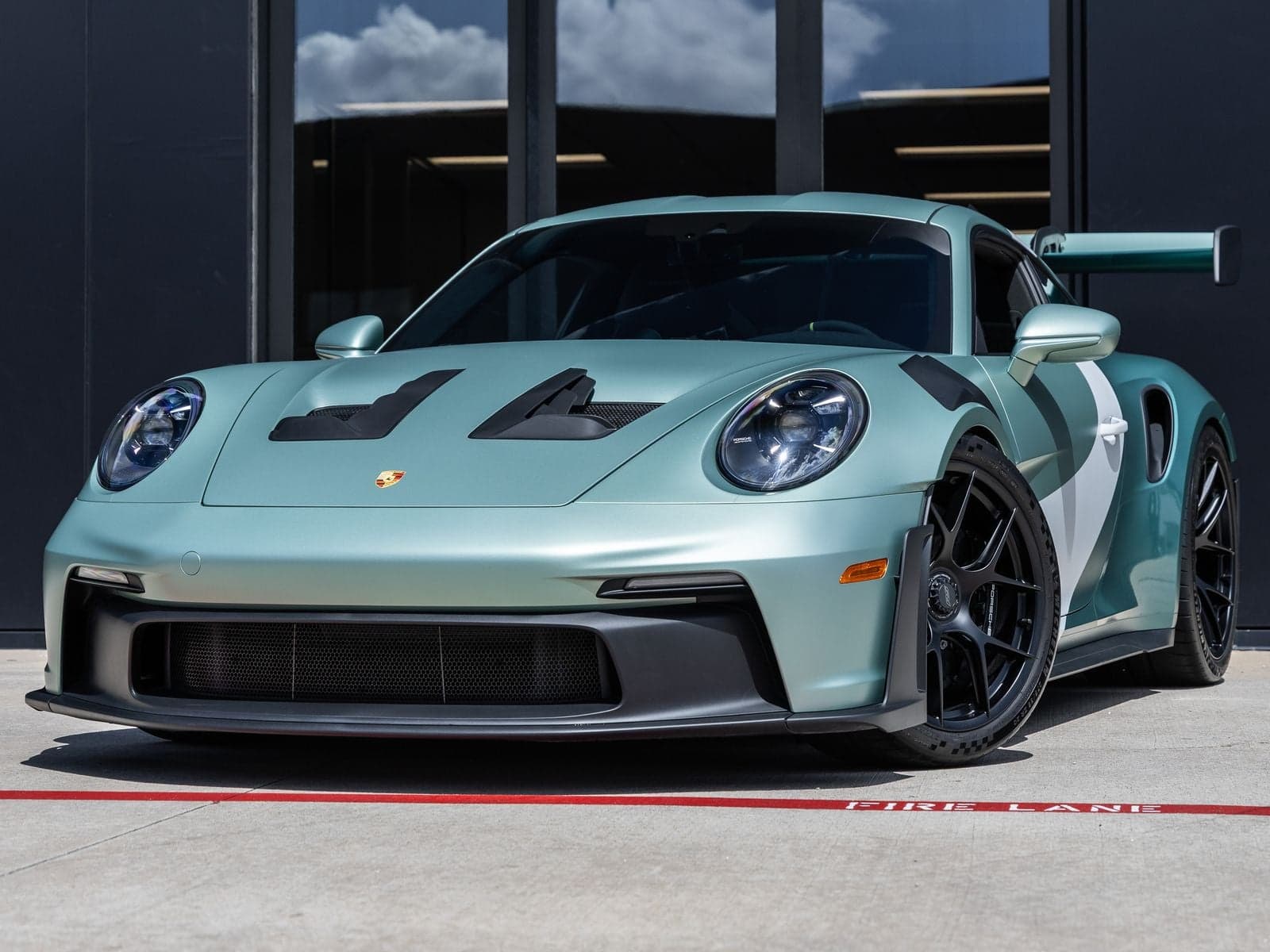 2024 Porsche 911 GT3 RS — photo 1 of 72