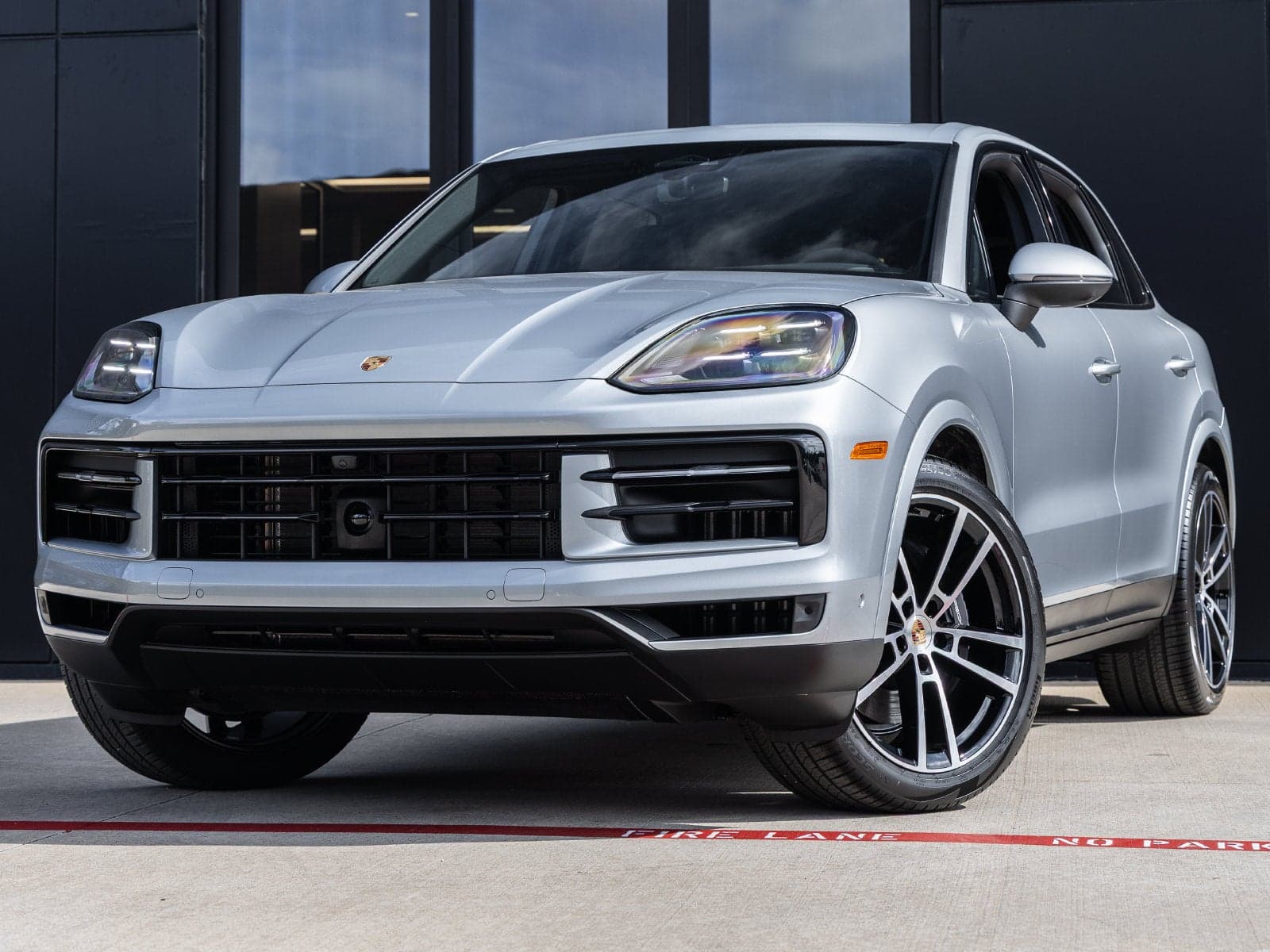 2026 Porsche Cayenne Base — photo 1 of 5