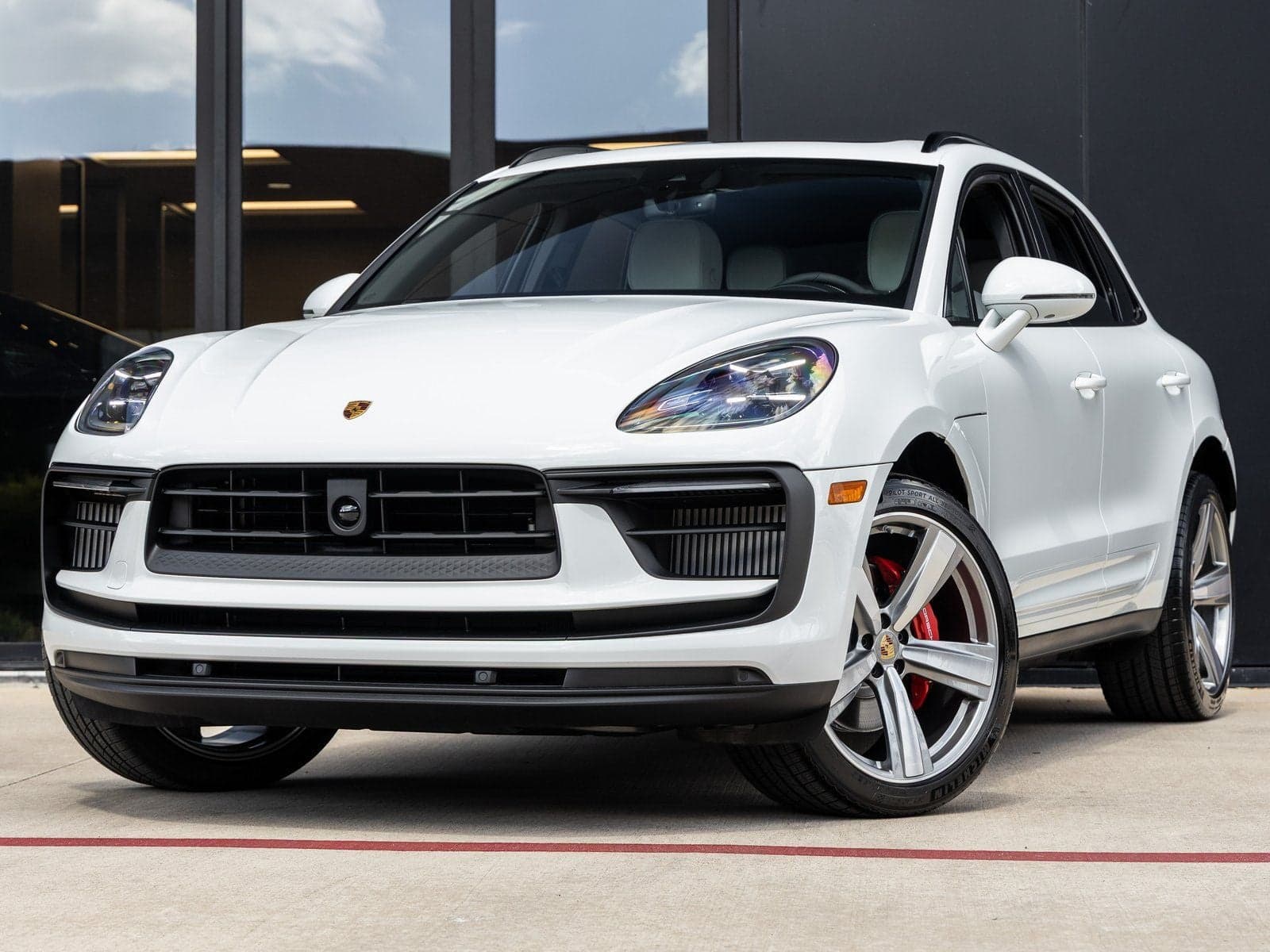 2026 Porsche Macan Macan S — photo 1 of 96