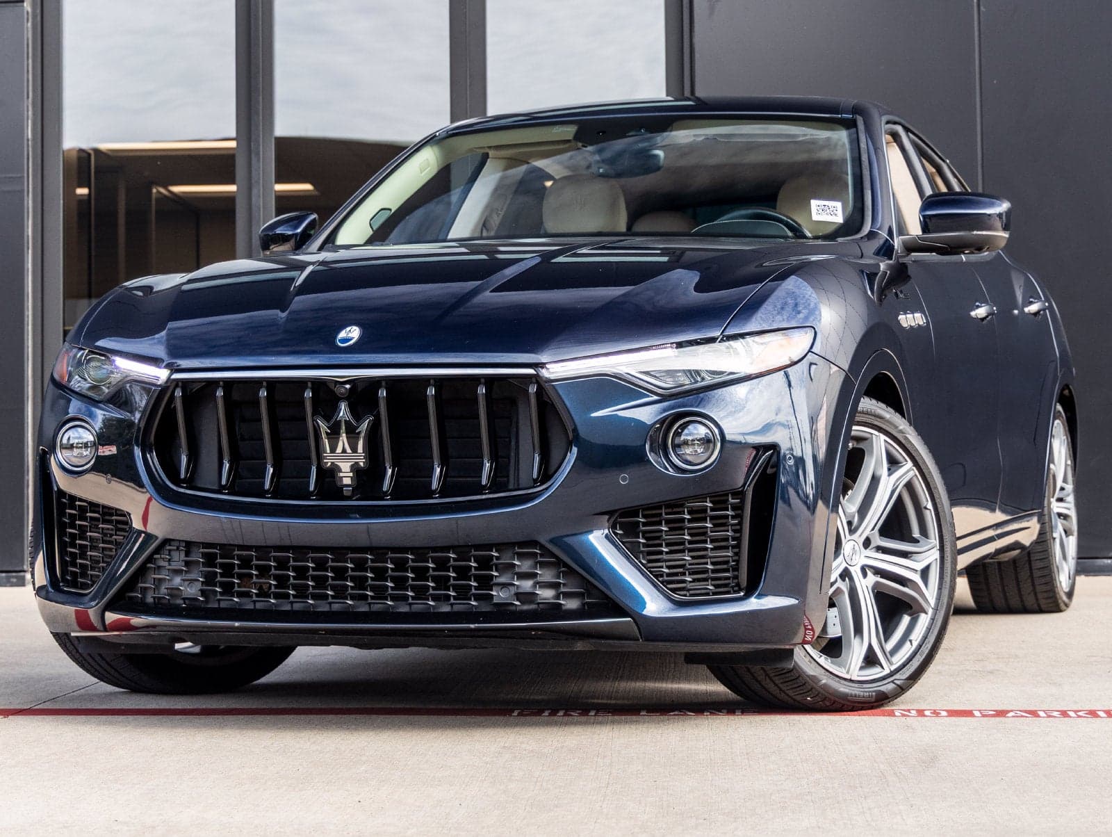 2022 Maserati Levante Modena — photo 1 of 5
