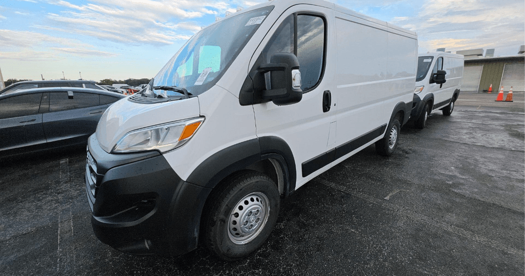 2025 RAM ProMaster 2500 Base — photo 1 of 26