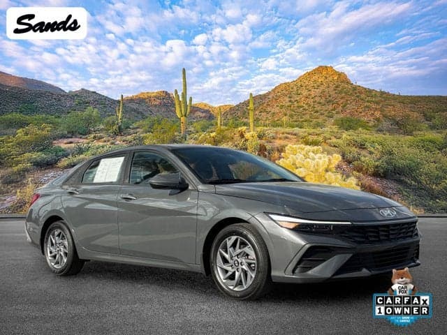 2024 Hyundai Elantra SEL — photo 1 of 45