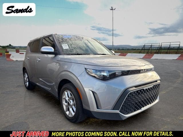 2025 Kia Soul S — photo 1 of 11
