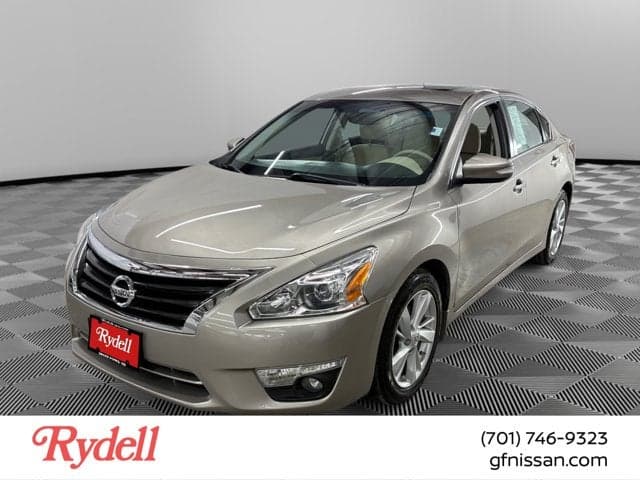 2015 Nissan Altima 2.5 SV — photo 1 of 22