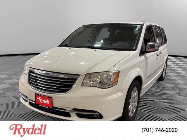 2012 Chrysler Town & Country Touring-L — photo 1 of 6