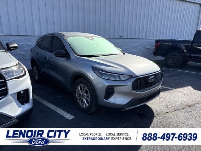 2023 Ford Escape Active — photo 1 of 5