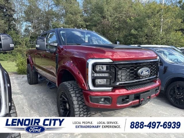 2027 Ford Super Duty F-250 SRW LARIAT — photo 1 of 5