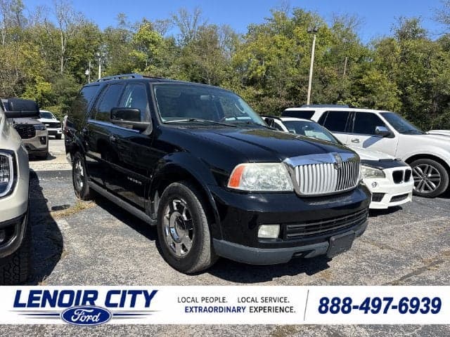 2006 Lincoln Navigator Base — photo 1 of 5