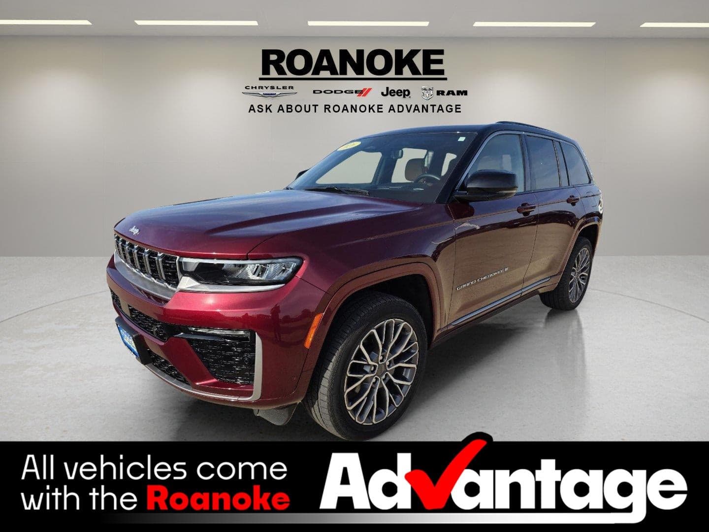 2026 Jeep Grand Cherokee Summit — photo 1 of 39