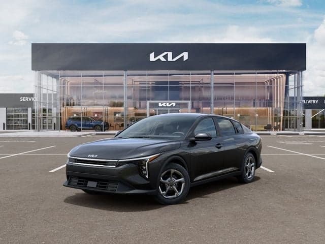 2026 Kia K4 LXS — photo 1 of 41