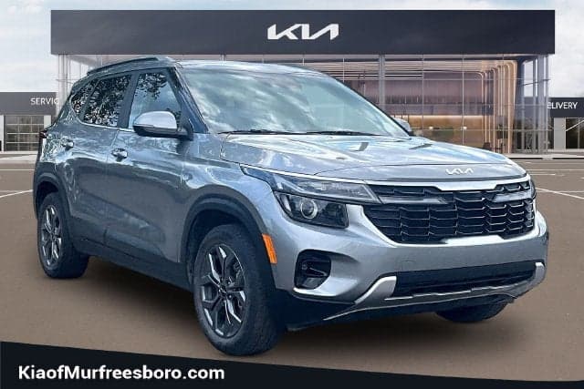 2024 Kia Seltos S — photo 1 of 23