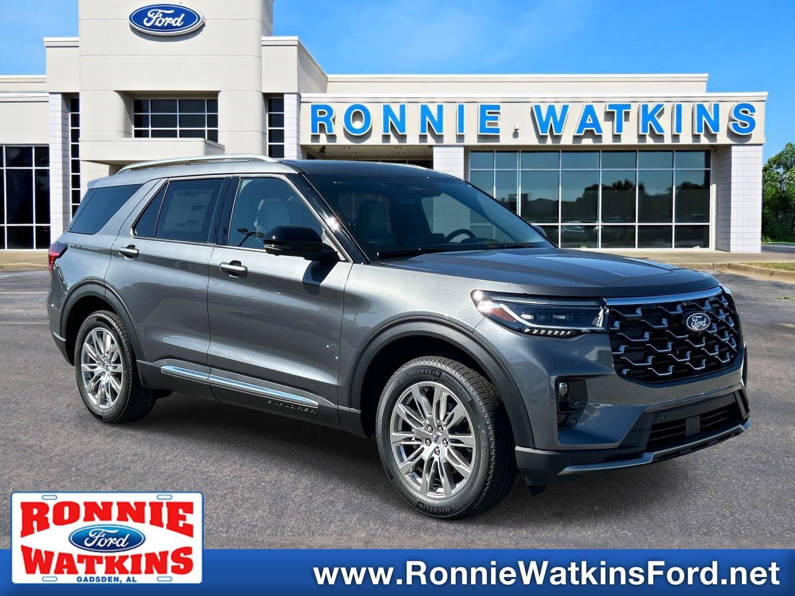 2027 Ford Explorer Platinum — photo 1 of 5