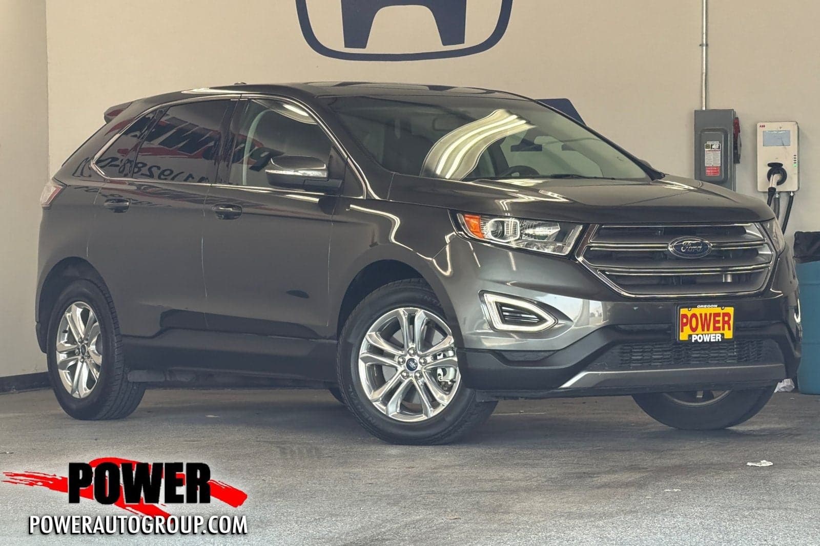 2018 Ford Edge SEL — photo 1 of 44
