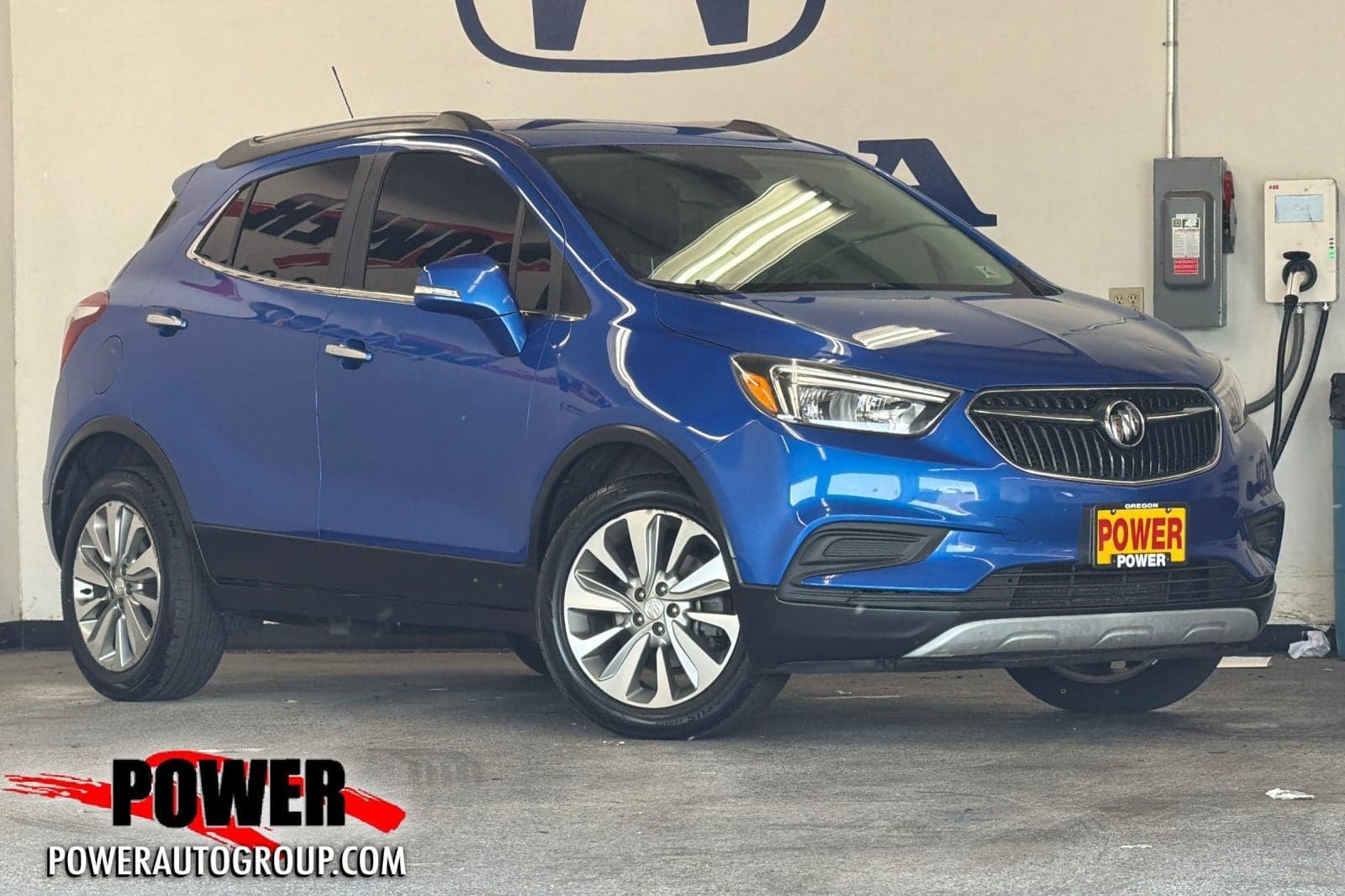 2017 Buick Encore Preferred — photo 1 of 38