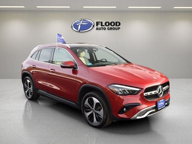 2025 Mercedes-Benz GLA GLA 250 — photo 1 of 5