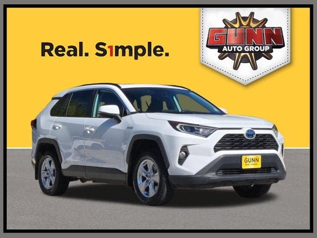 2021 Toyota RAV4 Hybrid XLE — photo 1 of 46