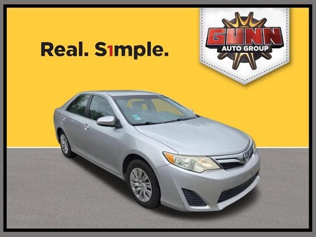 2014 Toyota Camry Base — photo 1 of 5