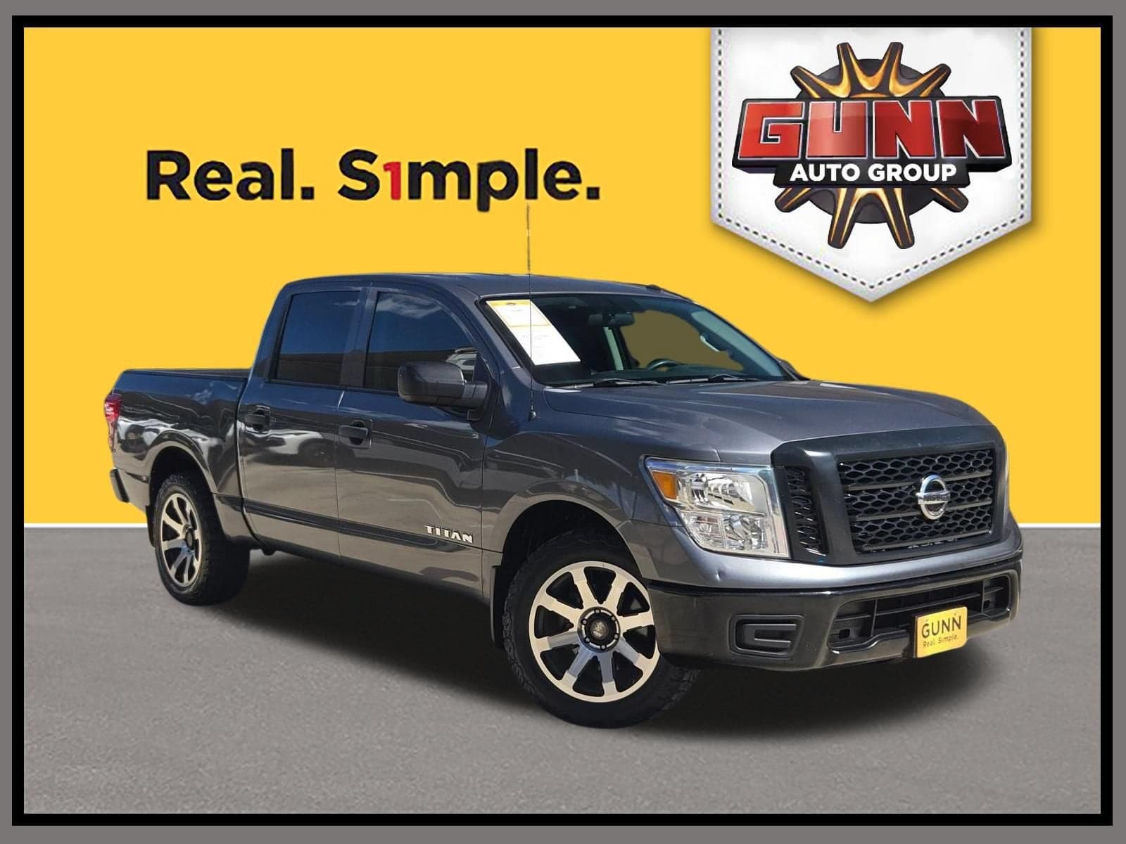 2019 Nissan Titan S — photo 1 of 41