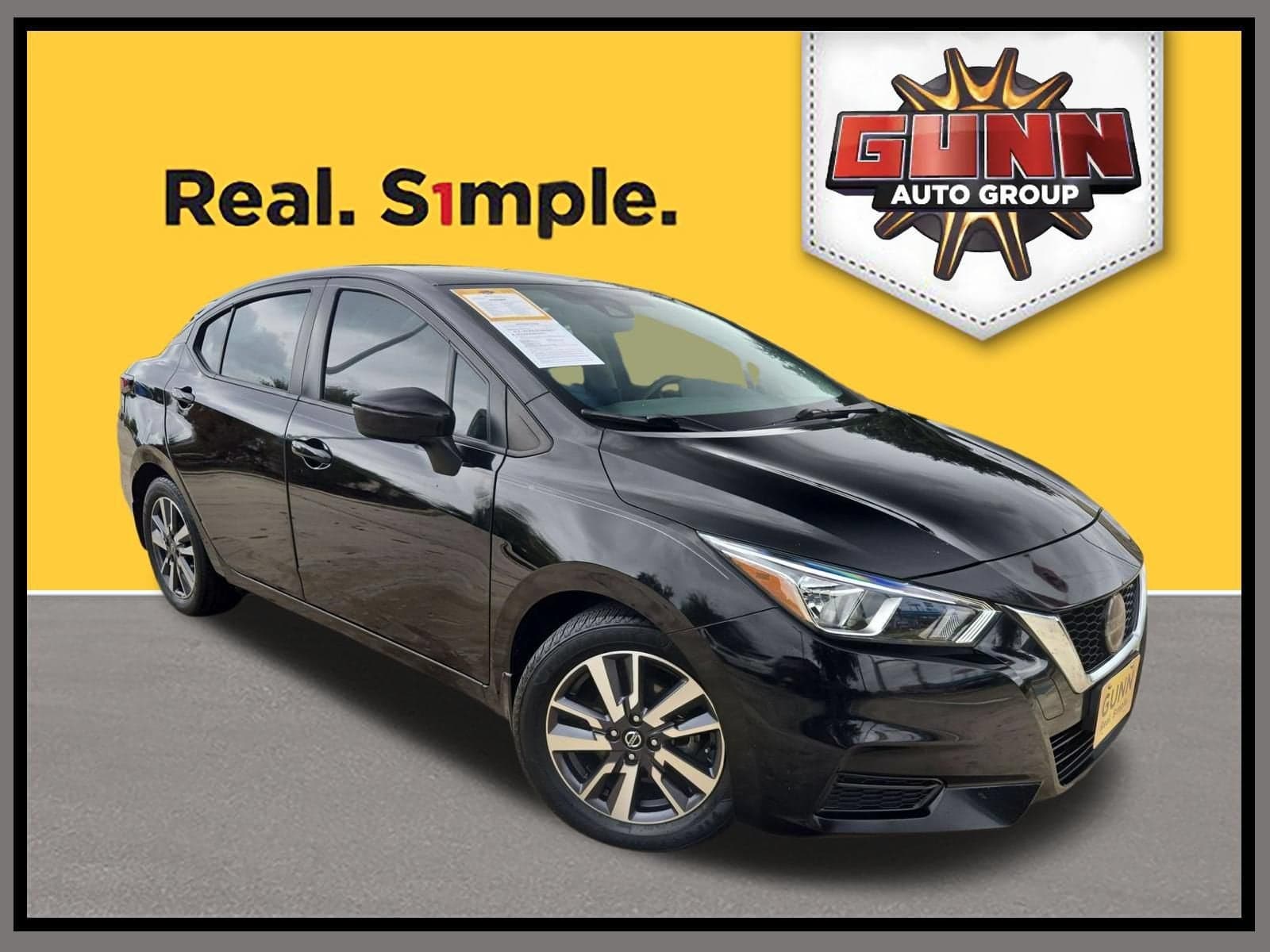 2020 Nissan Versa SV — photo 1 of 5