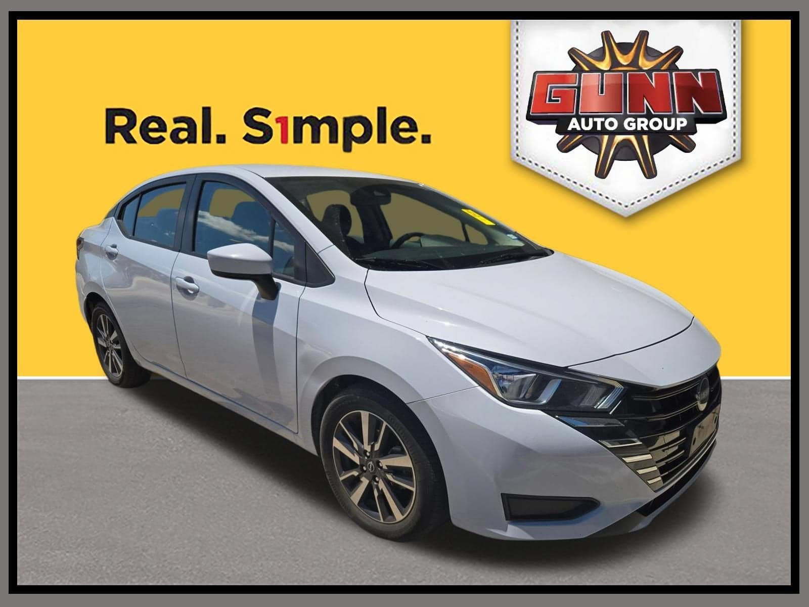 2023 Nissan Versa SV — photo 1 of 21