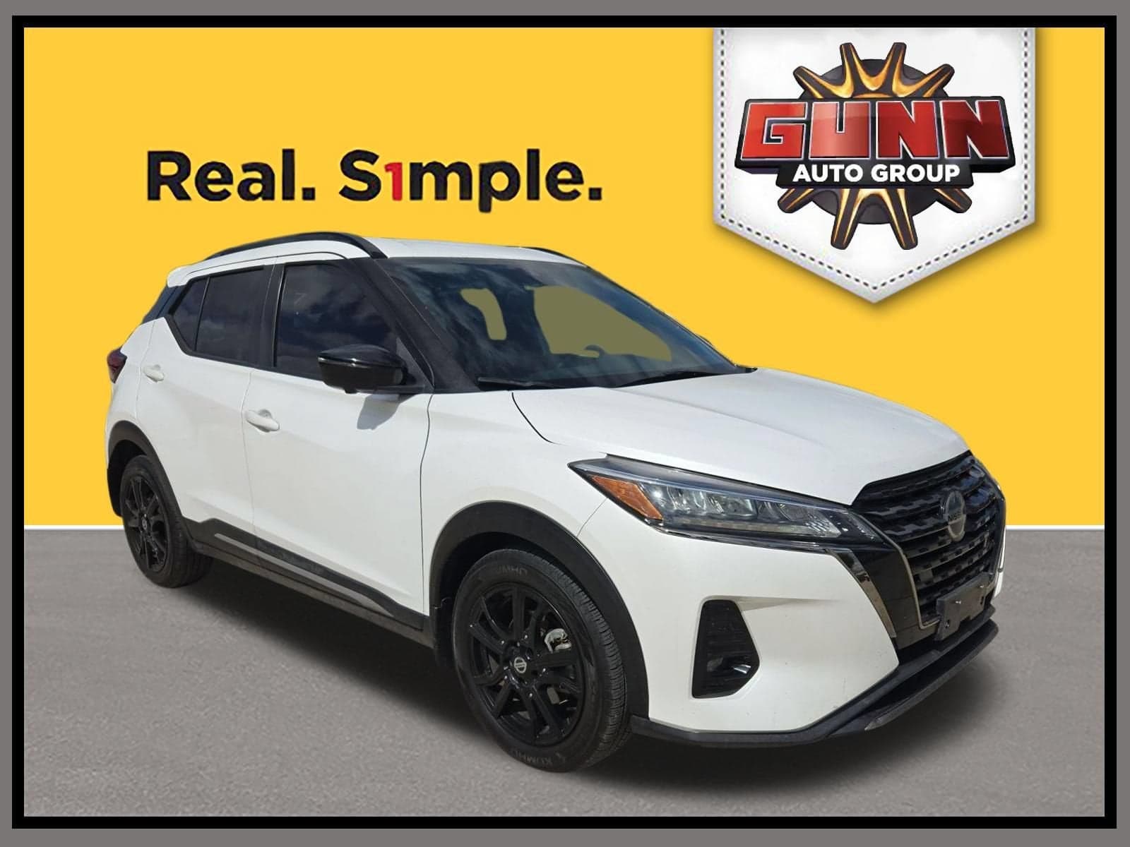 2021 Nissan Kicks SR — photo 1 of 5