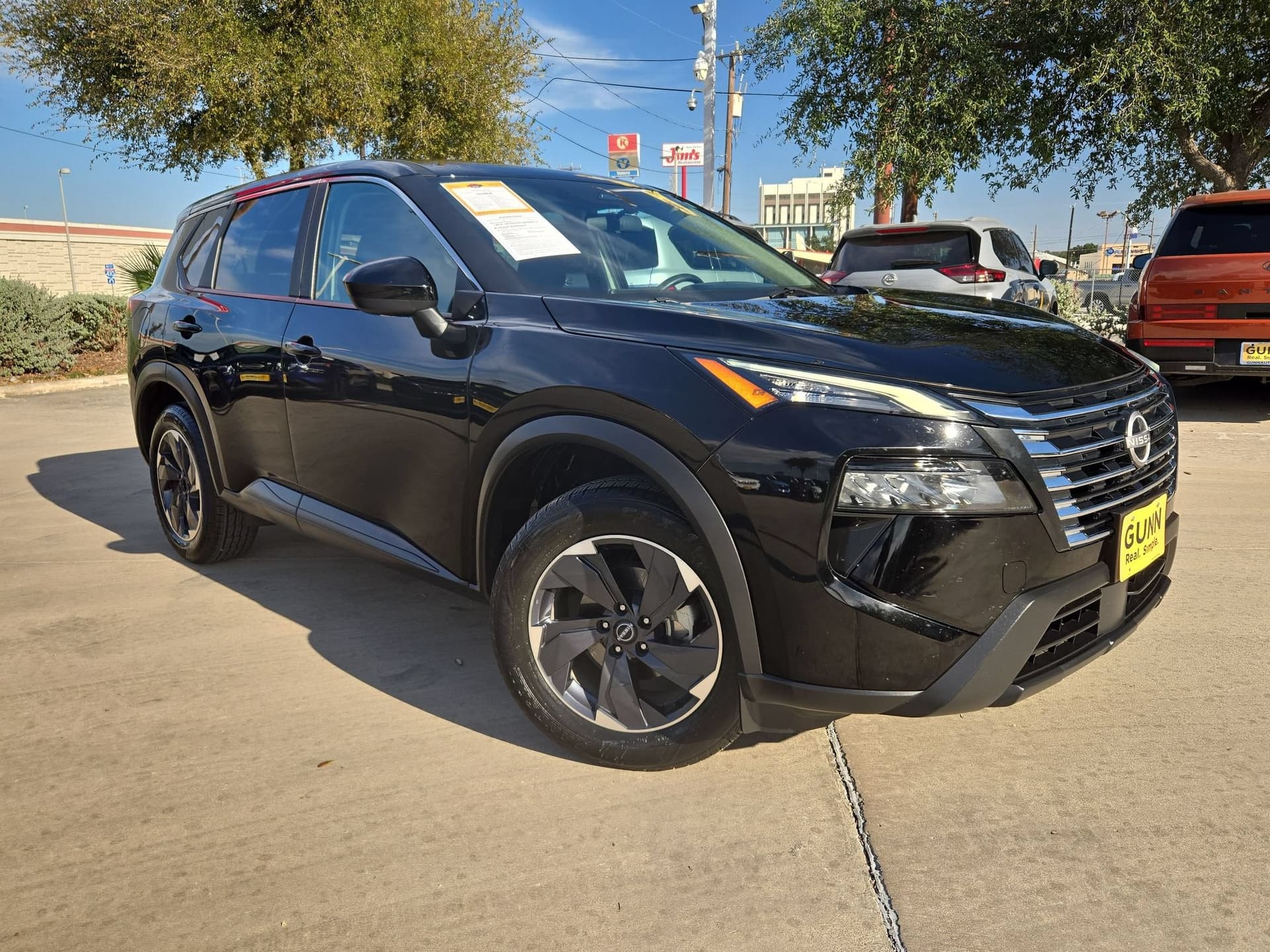 2024 Nissan Rogue SV — photo 1 of 5