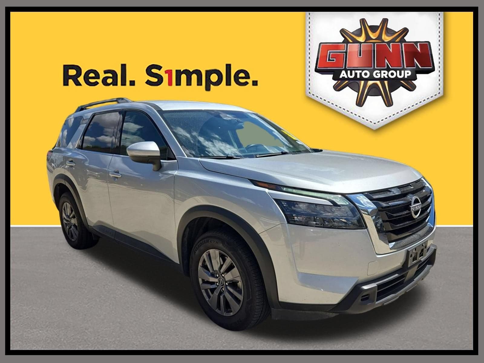 2025 Nissan Pathfinder SV — photo 1 of 22