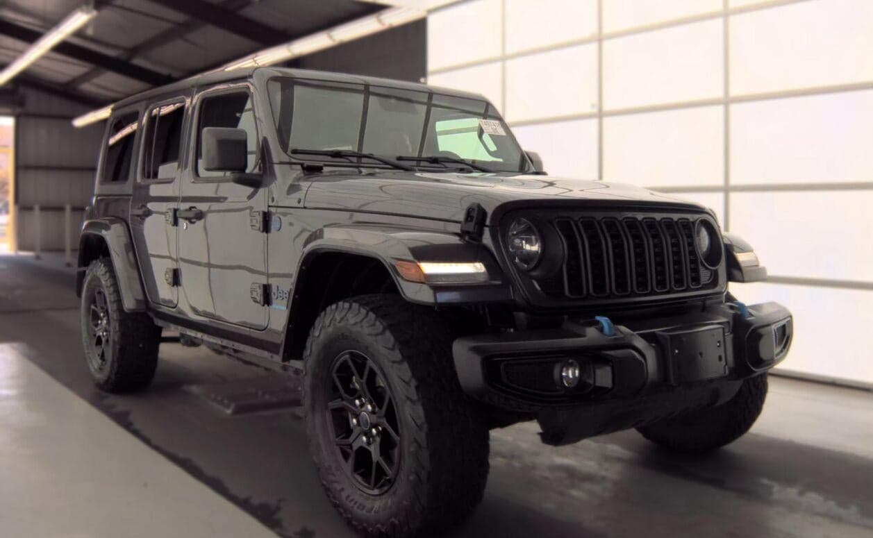 2024 Jeep Wrangler 4xe Sport S — photo 1 of 14