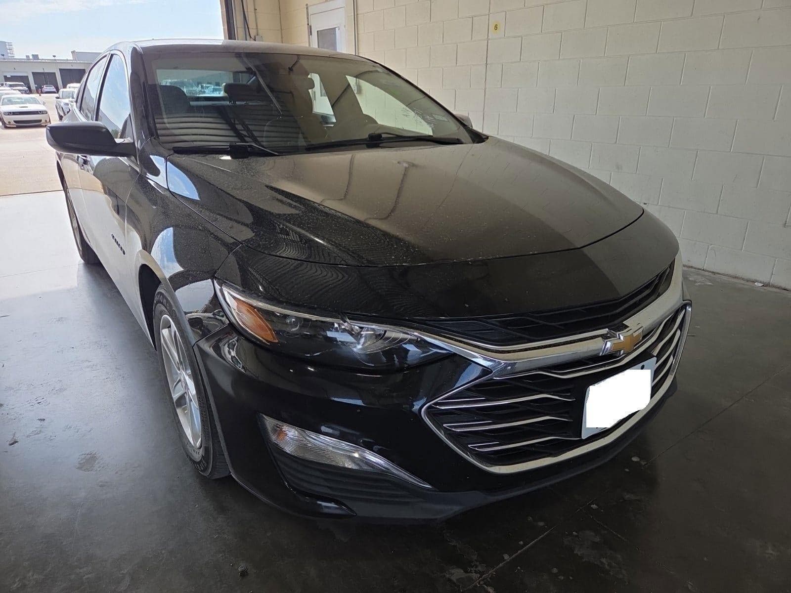 2024 Chevrolet Malibu LS — photo 1 of 5
