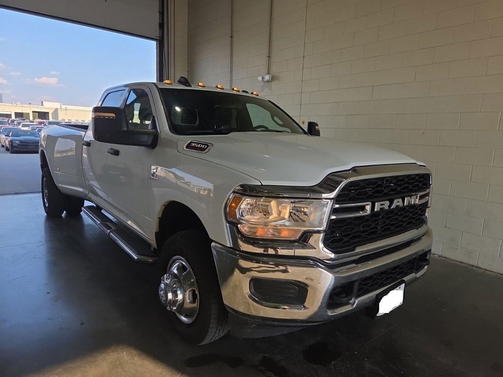2023 RAM 3500 Tradesman — photo 1 of 5