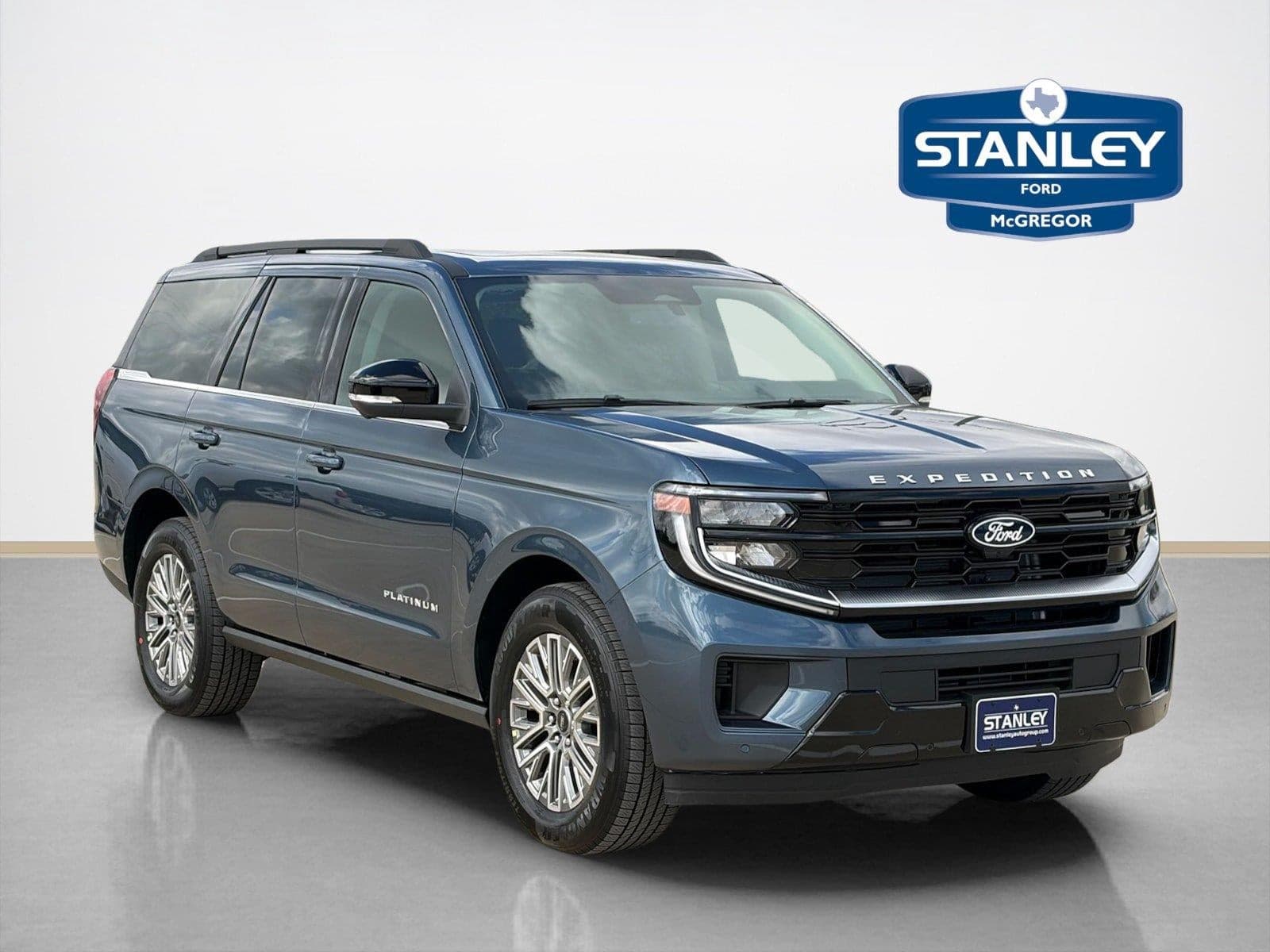 2027 Ford Expedition Platinum — photo 1 of 5