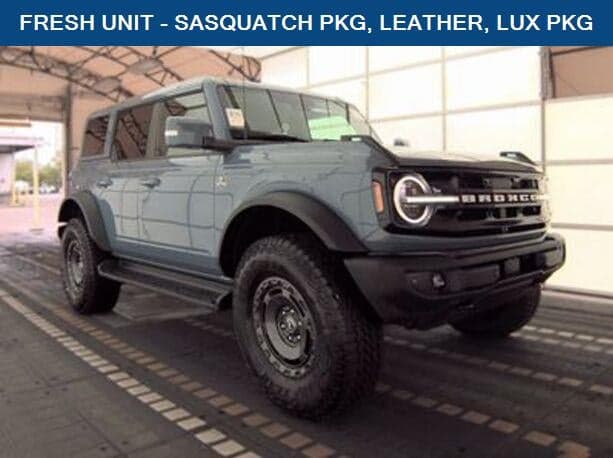 2025 Ford Bronco Outer Banks — photo 1 of 13