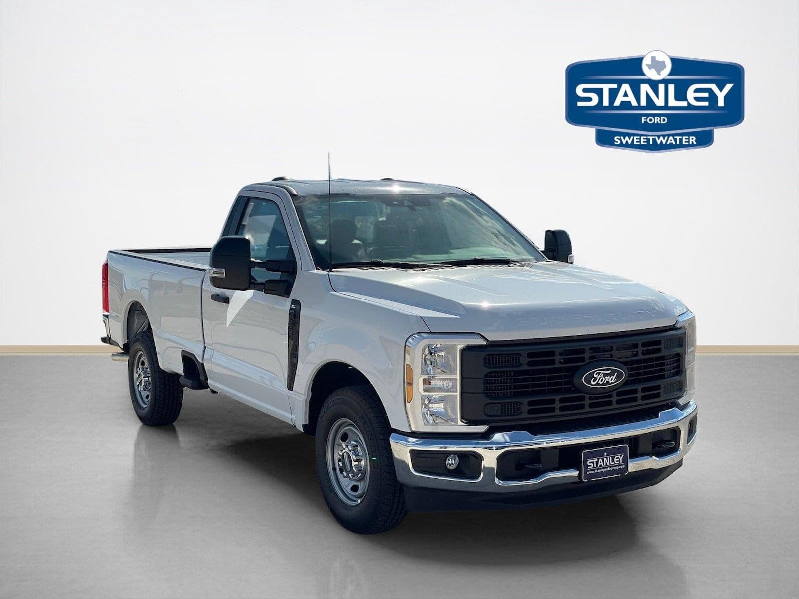 2027 Ford Super Duty F-250 SRW XLT — photo 1 of 34