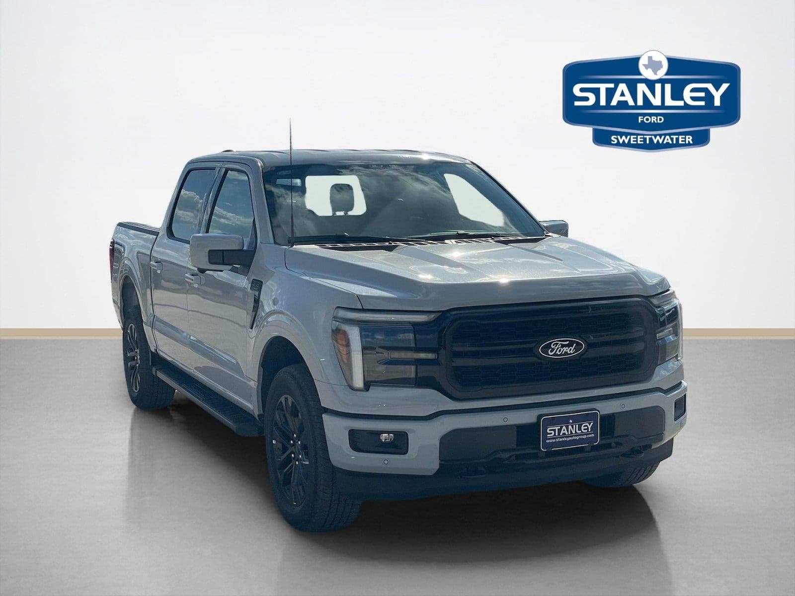 2026 Ford F-150 LARIAT — photo 1 of 36