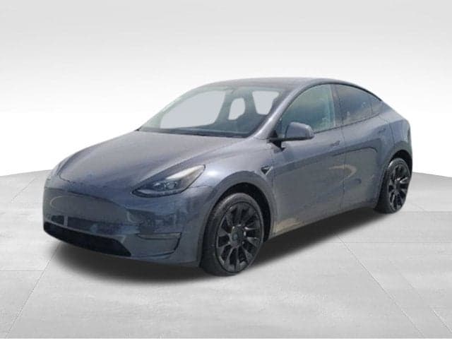2023 Tesla Model Y Long Range — photo 1 of 38