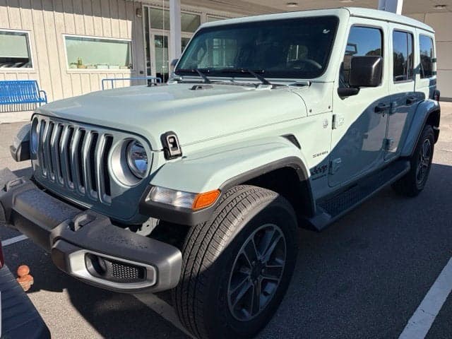 2023 Jeep Wrangler Sahara — photo 1 of 5