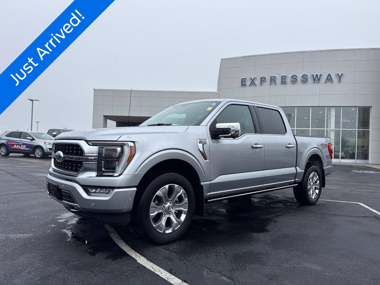 2023 Ford F-150 Platinum — photo 1 of 5