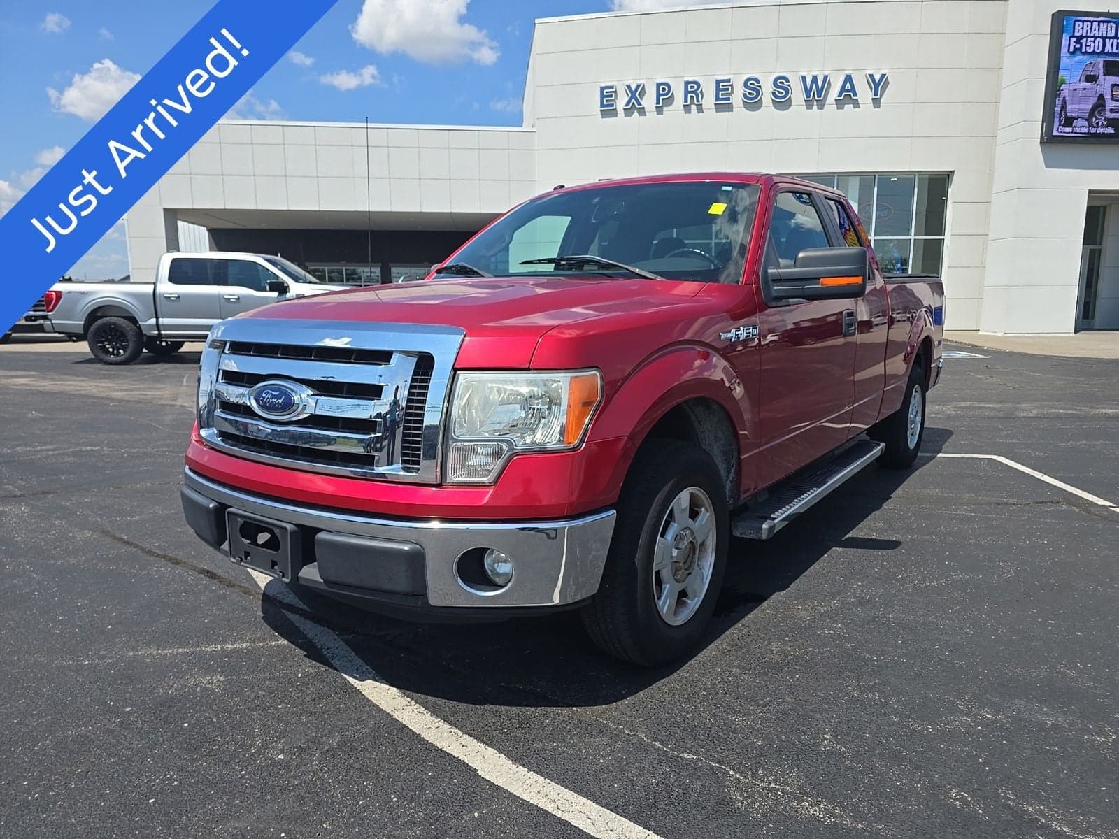 2011 Ford F-150 XLT — photo 1 of 9