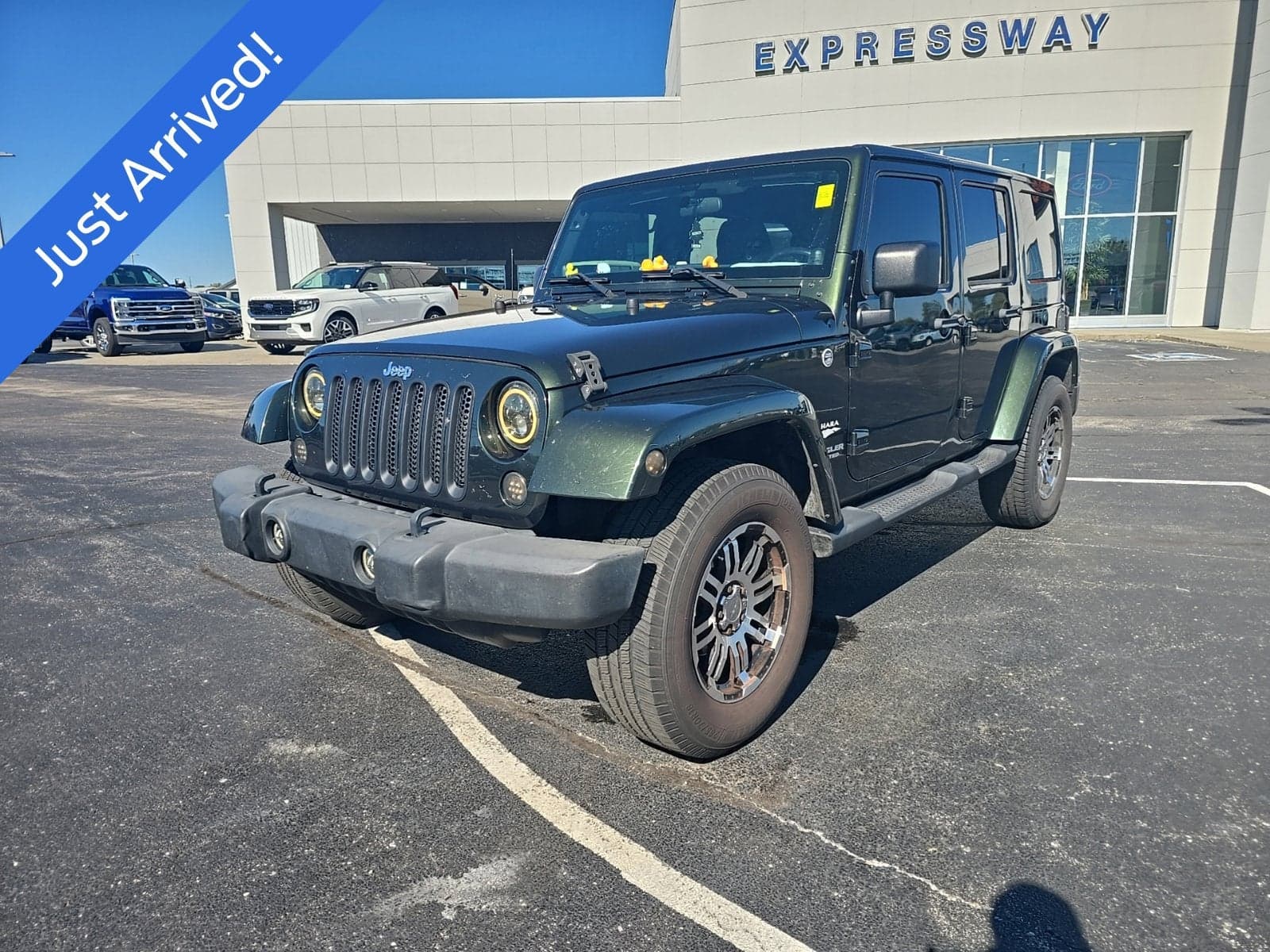 2011 Jeep Wrangler Sahara — photo 1 of 5
